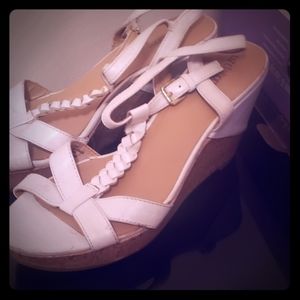 White wedges